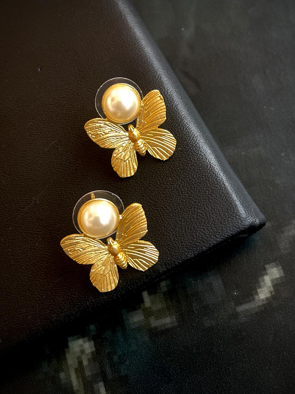 Golden Butterfly Pearl Light weight Earring