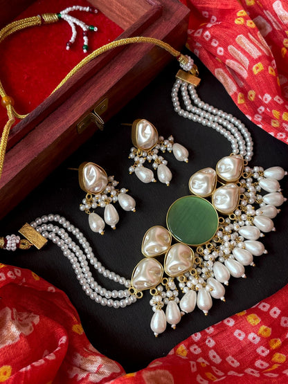 Sea Shell with Big Round Monalisa Stone Choker with Earring set