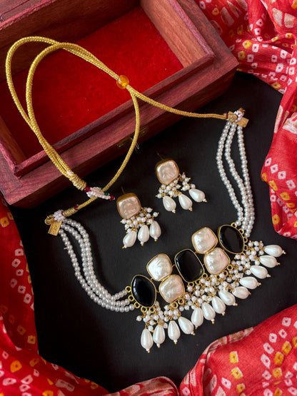 Sea Shell with Monalisa Stone Choker with Earring Set