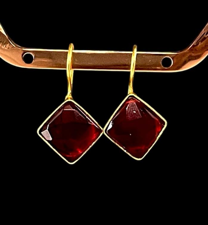 Cut Stone Square Golden Stud Earring