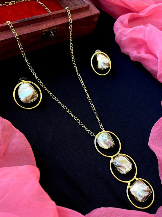 Shell Pearl Necklace with Earring Set