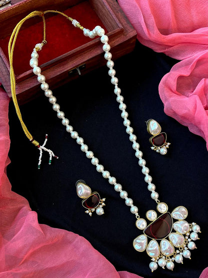 Monalisa Stone with Shell Pearl Pendant Necklace with Earring set