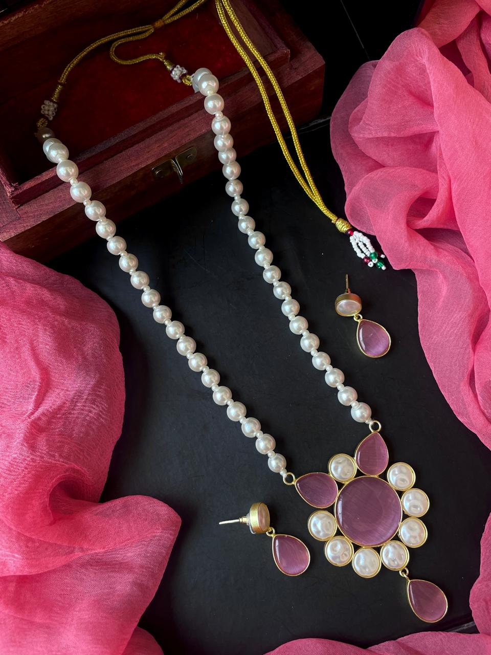 Monalisa Stone Shell Pearl Necklace with Earring set