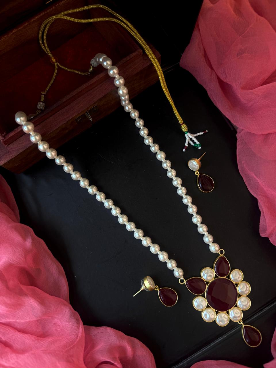 Monalisa Stone Shell Pearl Necklace with Earring set