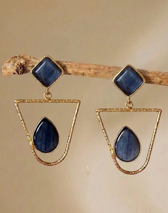 Monalisa Stone Golden Geometrical Earring