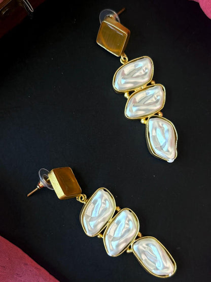 Monalisa Stone Shell Pearl Golden Geometrical Earring