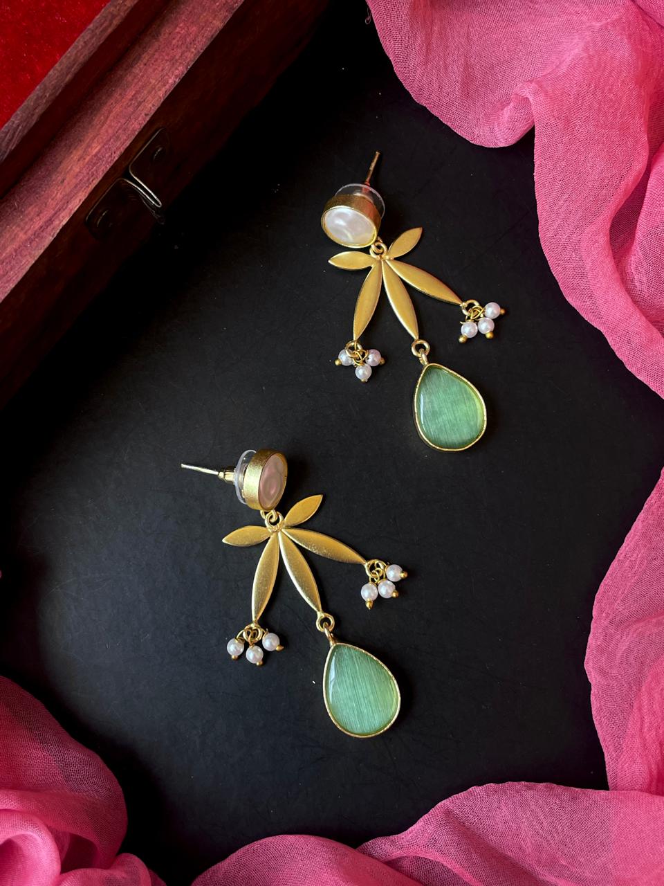 Monalisa Stone Shell Pearl Golden Geometrical Earring
