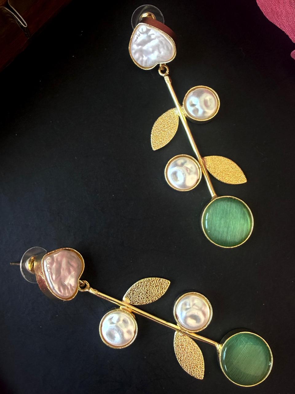 Monalisa Stone Shell Pearl Golden Leaf Earring