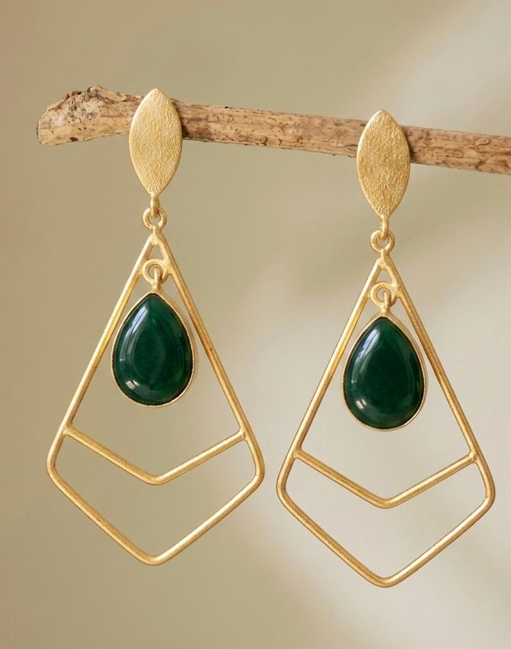 Monalisa Stone Geometrical Golden Earring