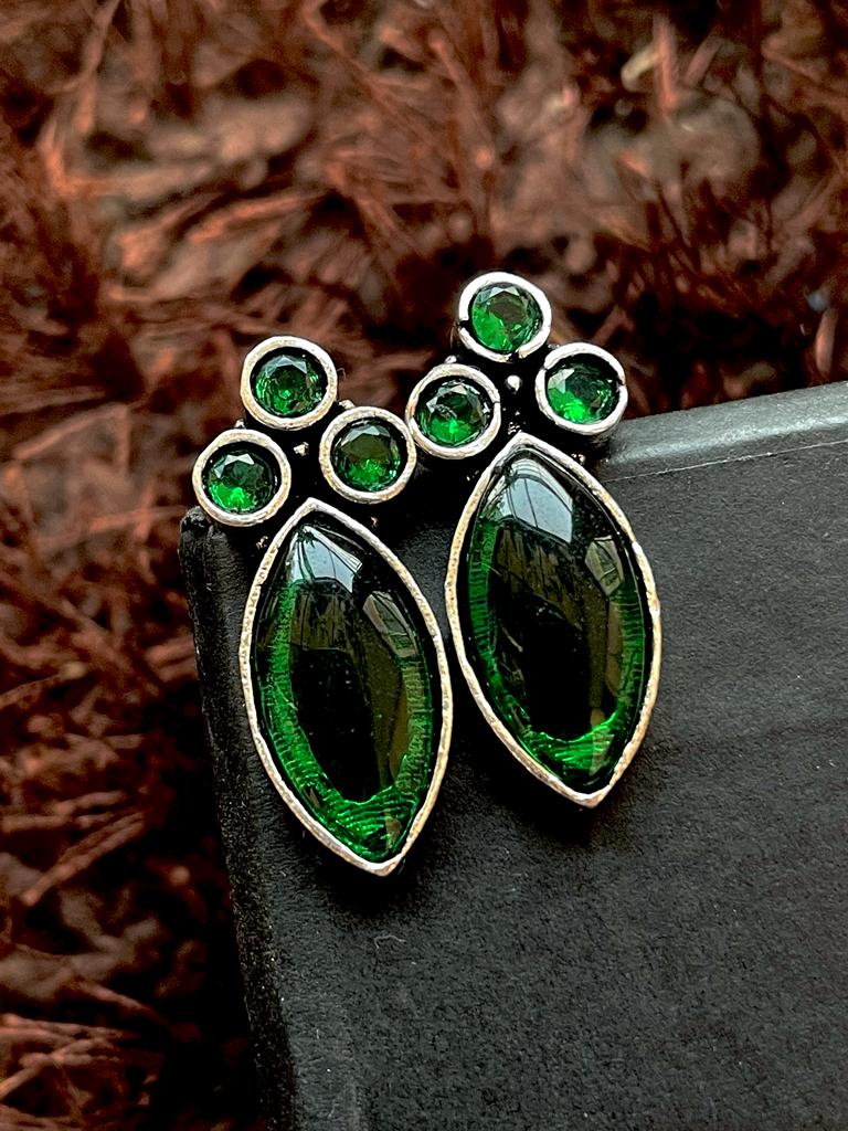 Monalisa Stone Stud Earring