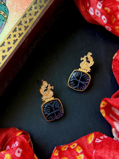 Carving Stone Golden Stud Earring