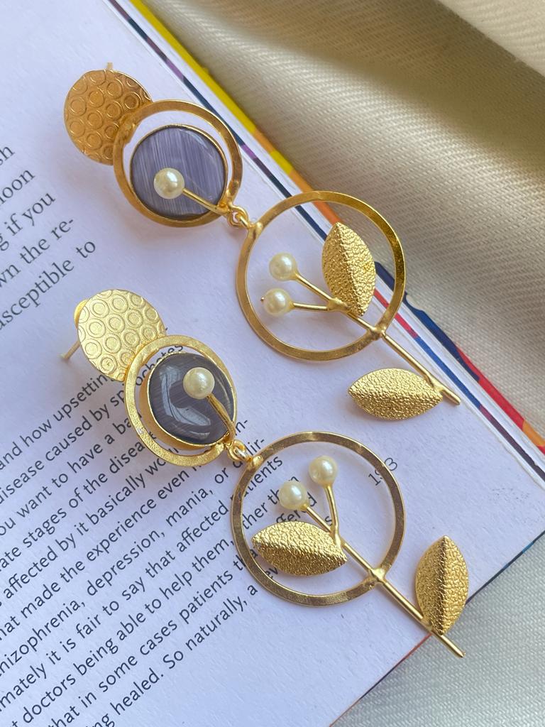 Mnalisa Stone Geometrical Golden Earring