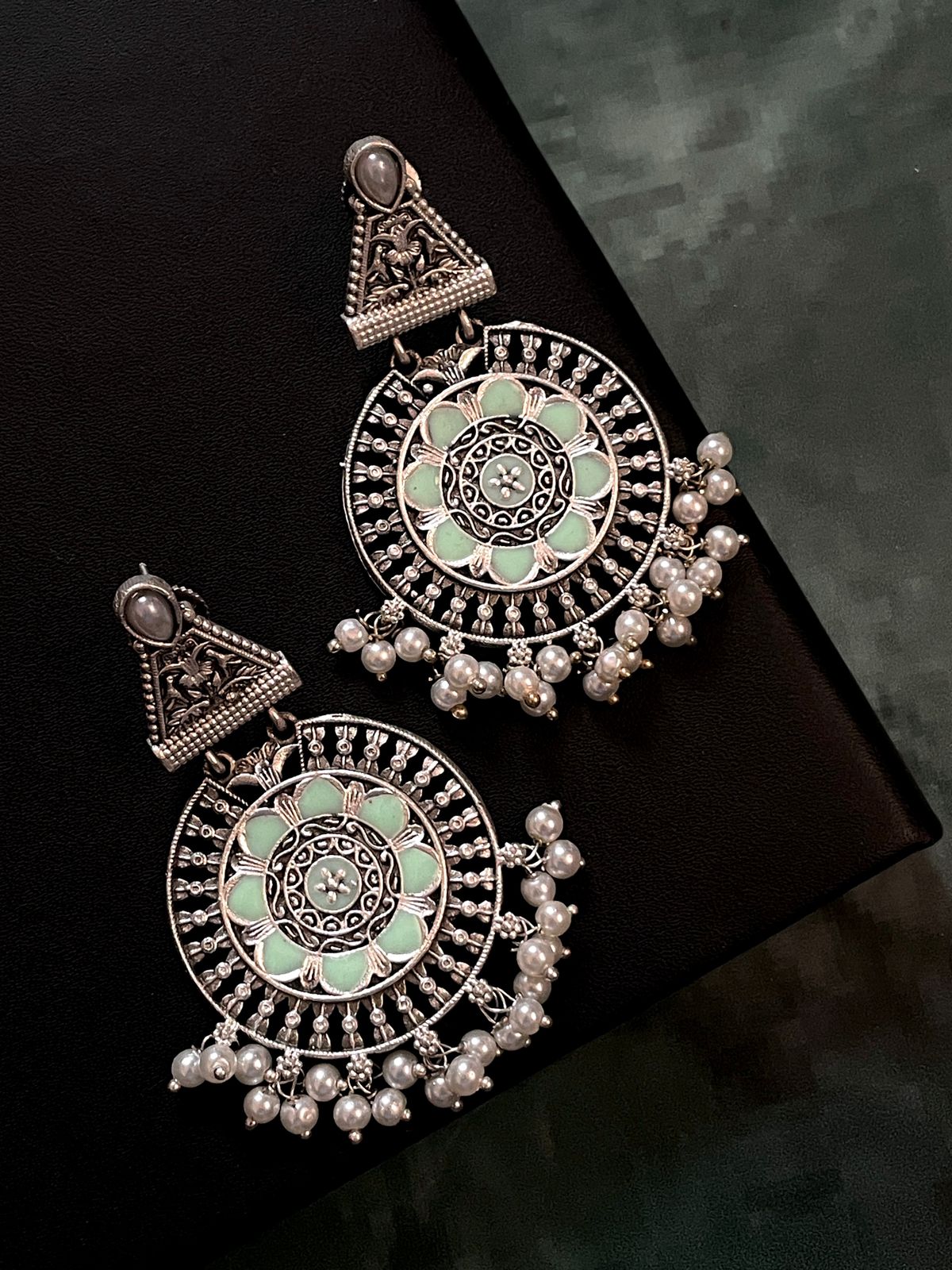 Silver Replica Oxidized Floral with Monalisa Stone Earring