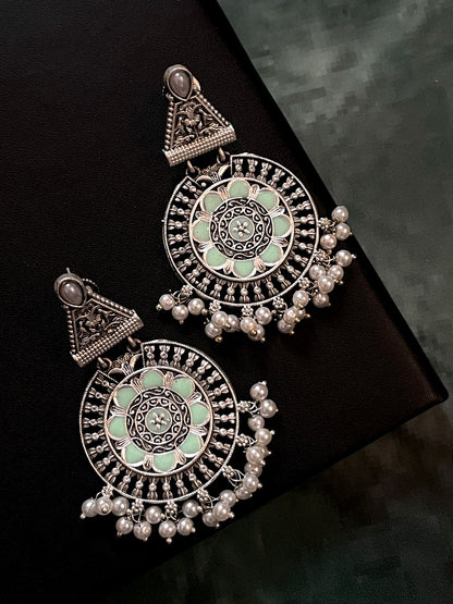 Silver Replica Oxidized Floral with Monalisa Stone Earring