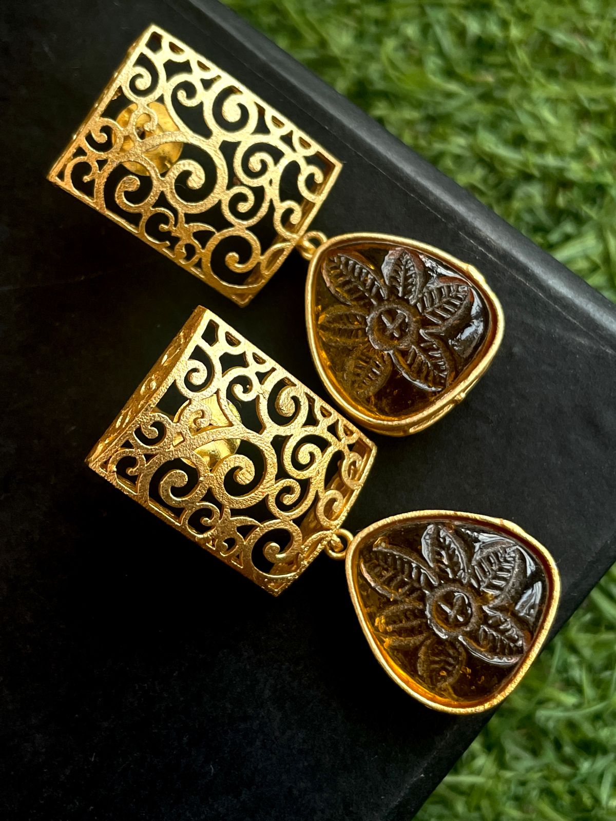Designer Top Monalisa Stone Earring