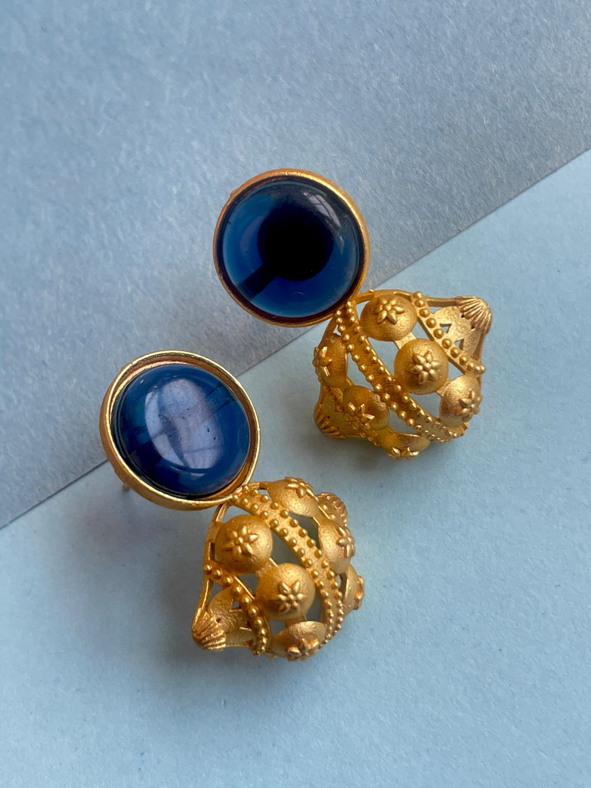 Monalisa Stone Golden Stud Earring