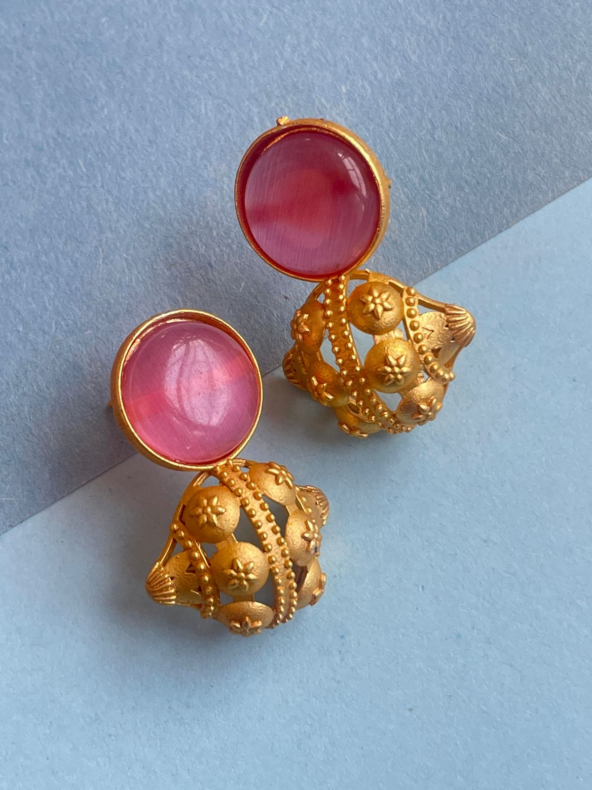 Monalisa Stone Golden Stud Earring