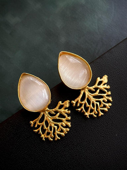 Monalisa Stone Leaf shape Golden Stud Earring