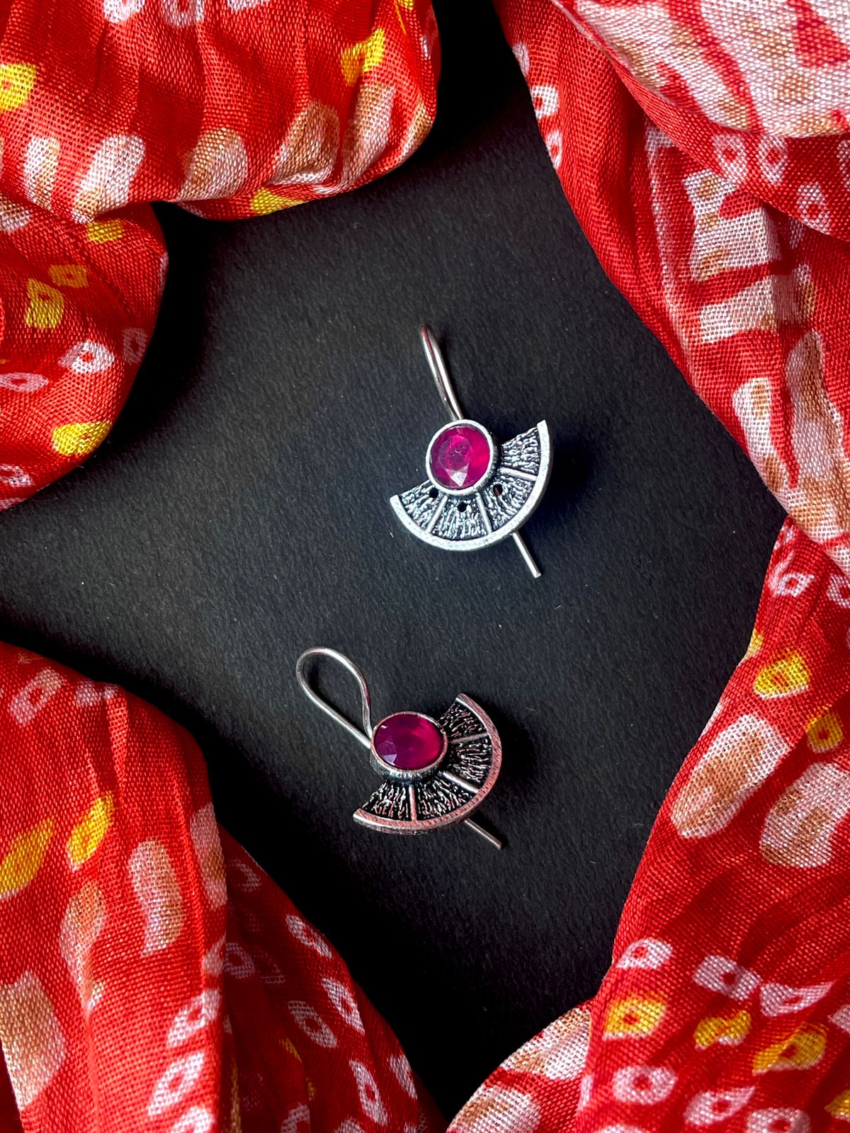 Monlisa Stone Oxidized Earring