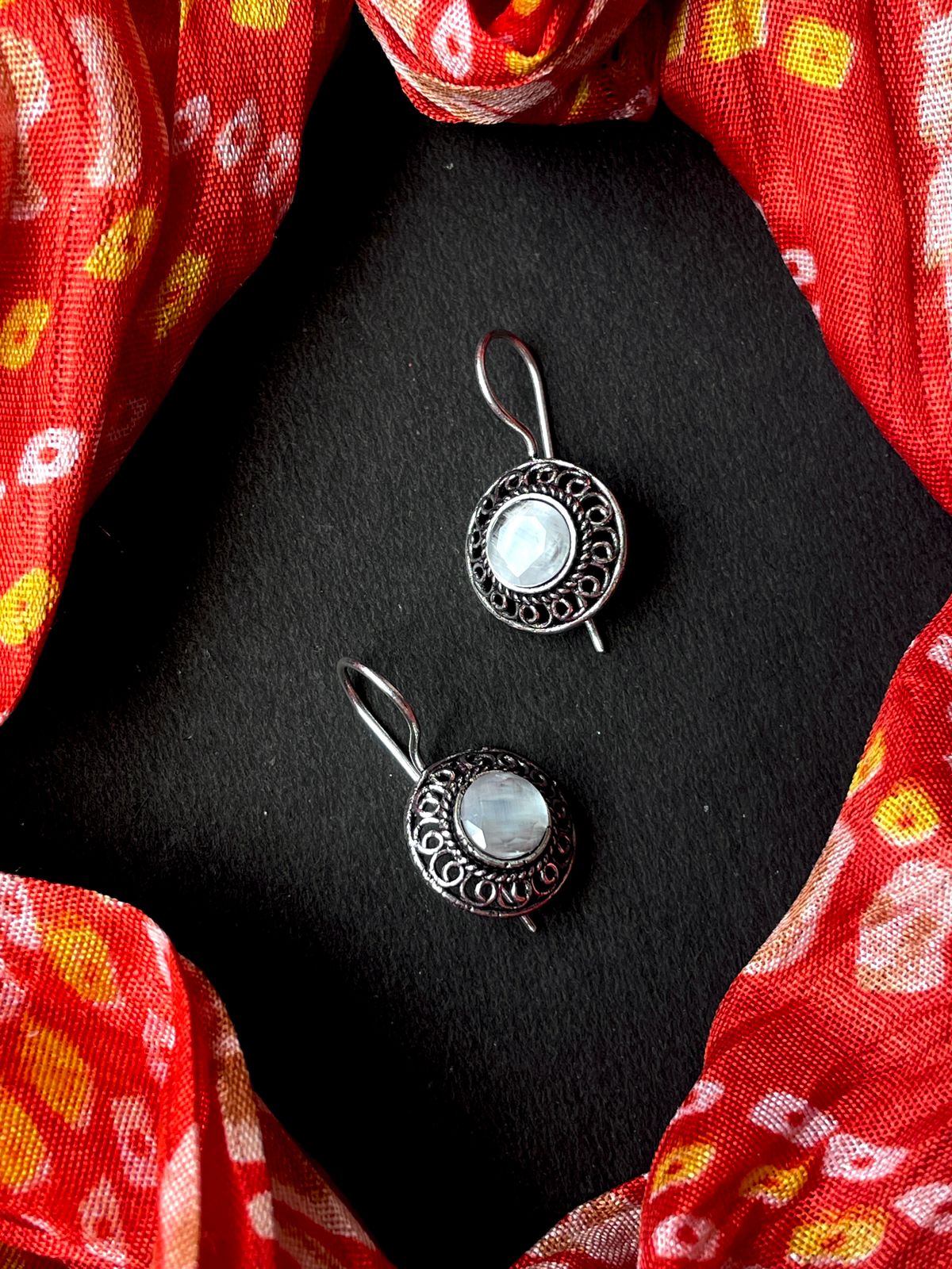 Monalisa Stone Oxidized Earring