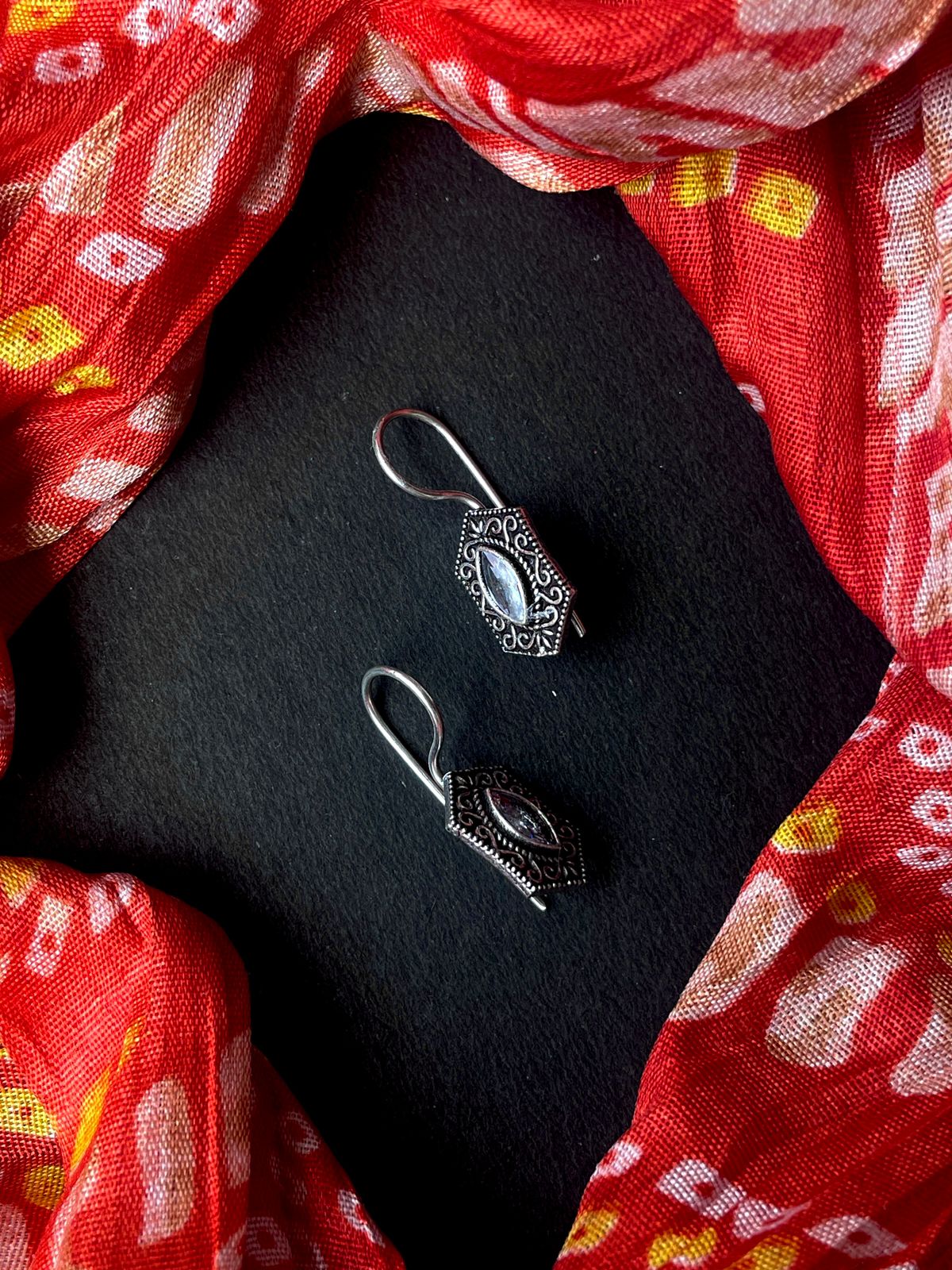 Monalisa Stone Oxidized Earring