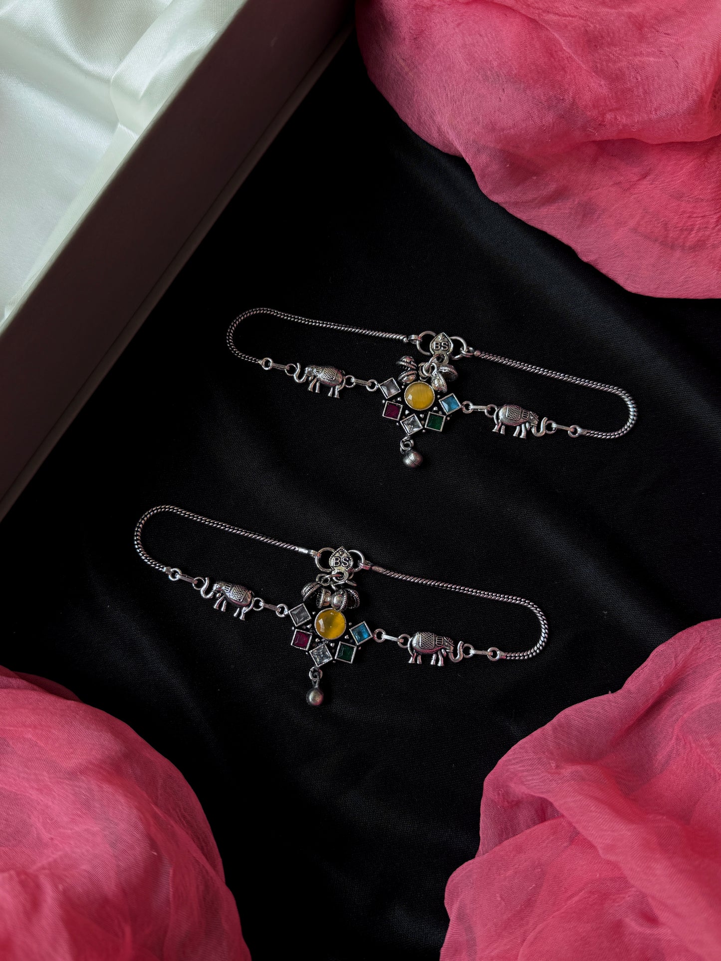 Monailsa Stone Silver Replica Anklet