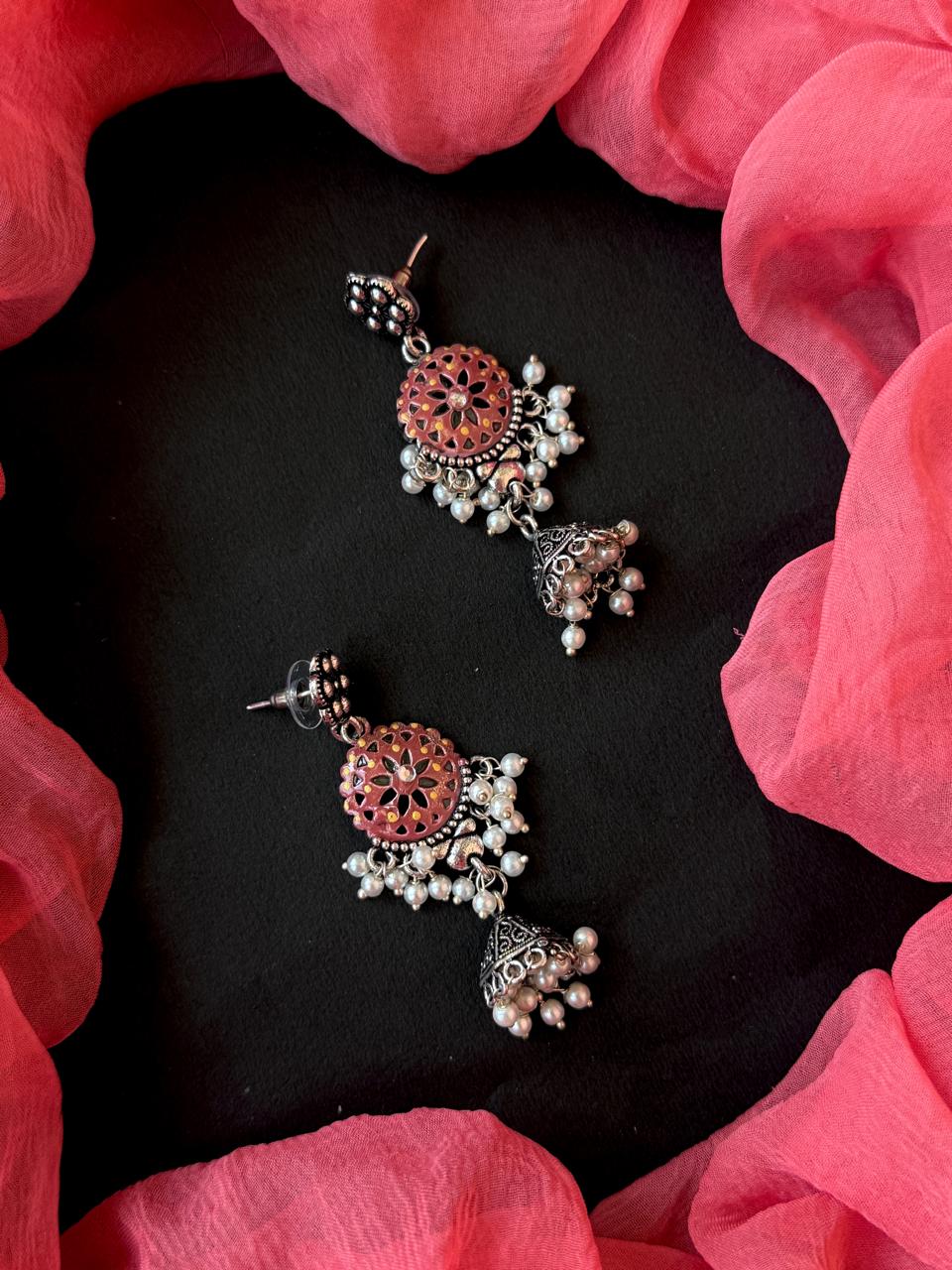 Hand Paited Top and Oxidized Jhumki Earring