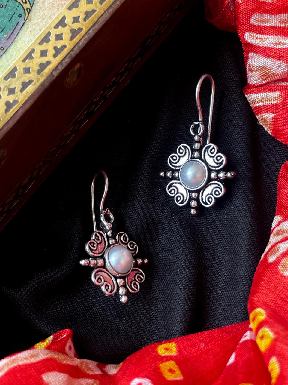 Monalisa Stone Oxidized Casual wear Earring