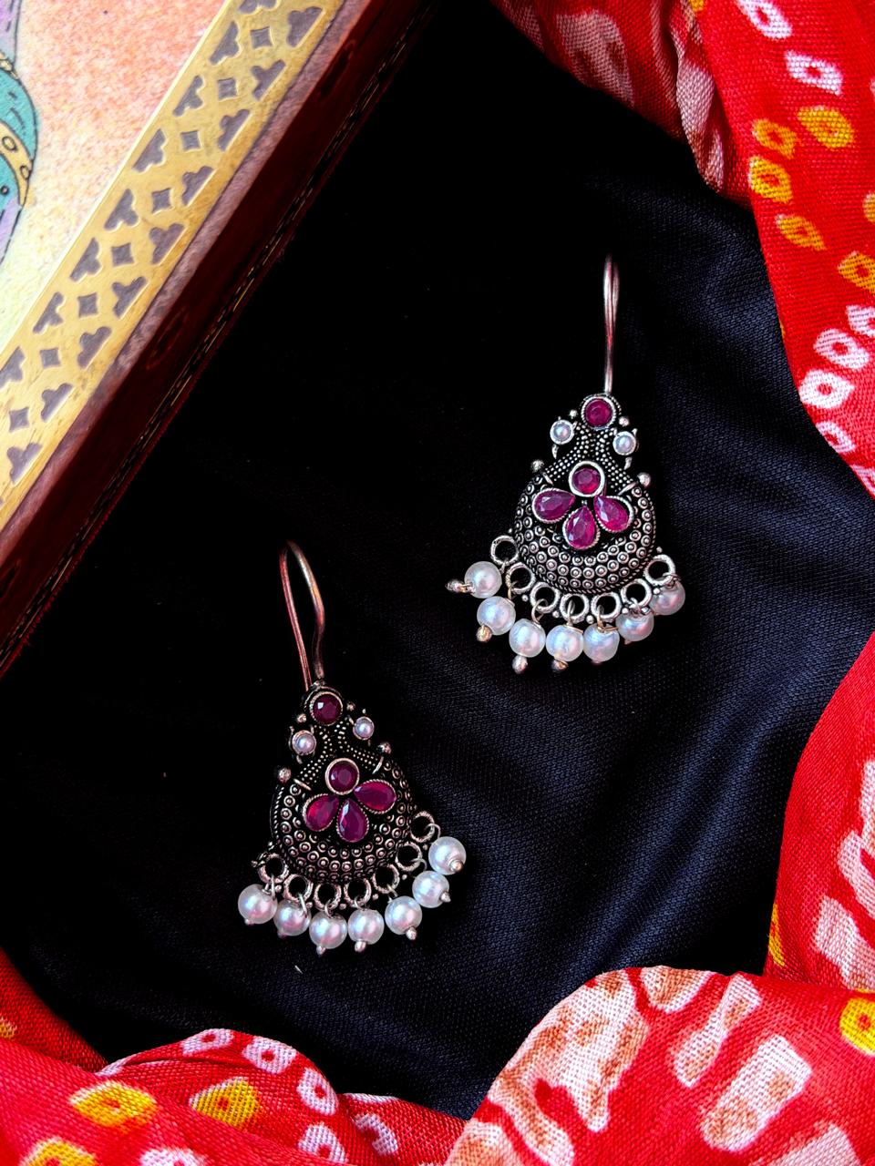 Monalisa Stone Black Polish Oxidized Earring