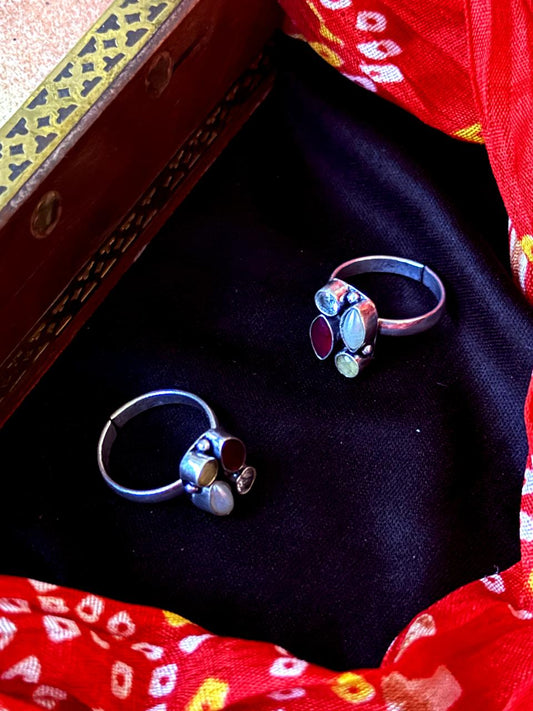 Monalisa Stone Silver Replica Toe Ring
