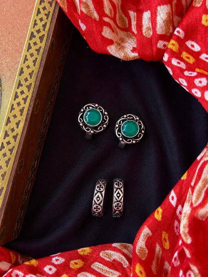 Monalisa Stone Oxidized Tow Ring (set of 2 pairs)