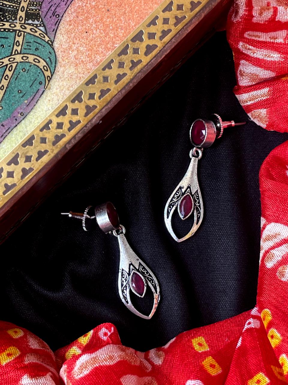 Monalisa Stone Oxidized Earring