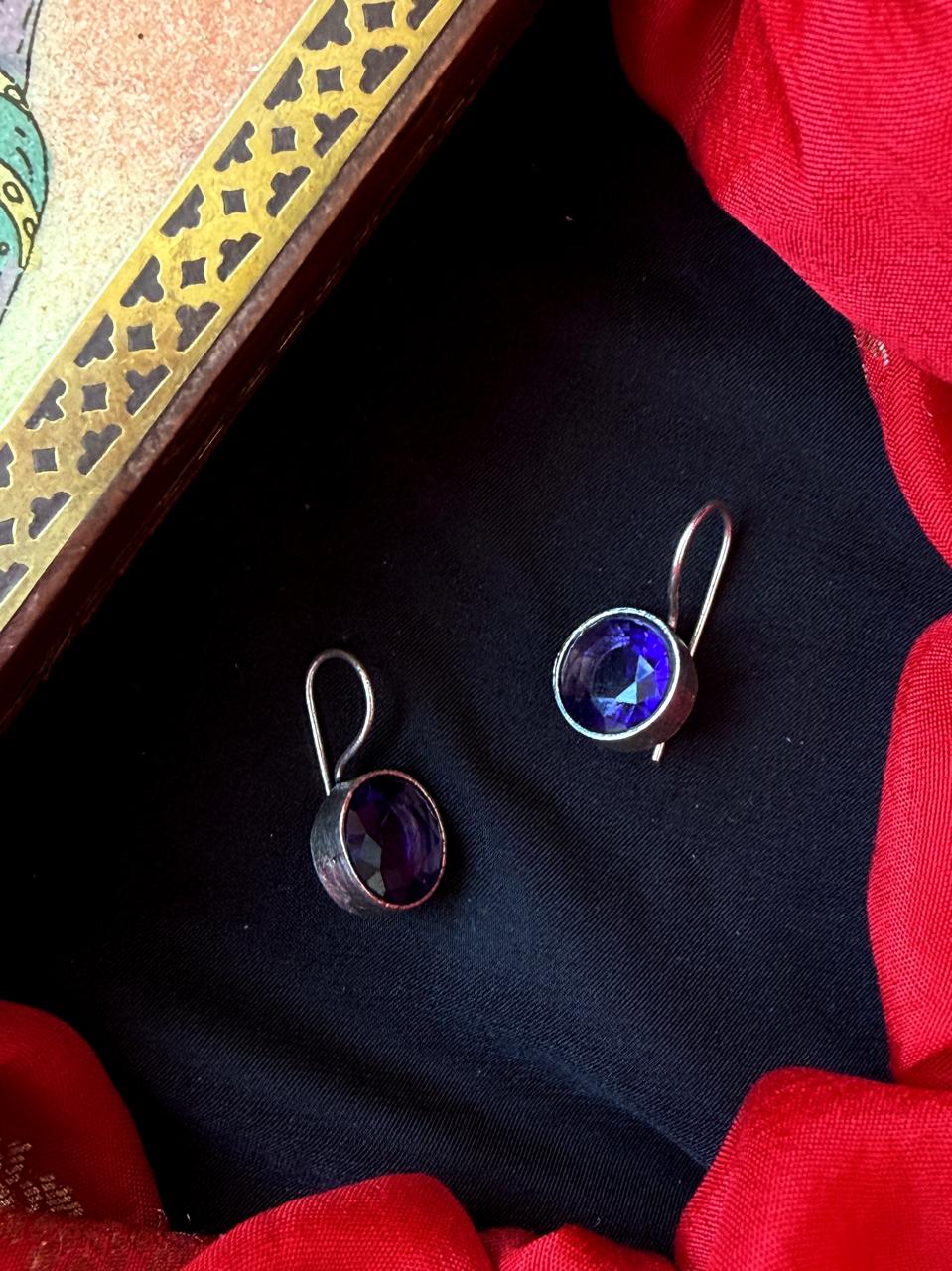 Monalisa Stone Round Shape Oxidized Earring