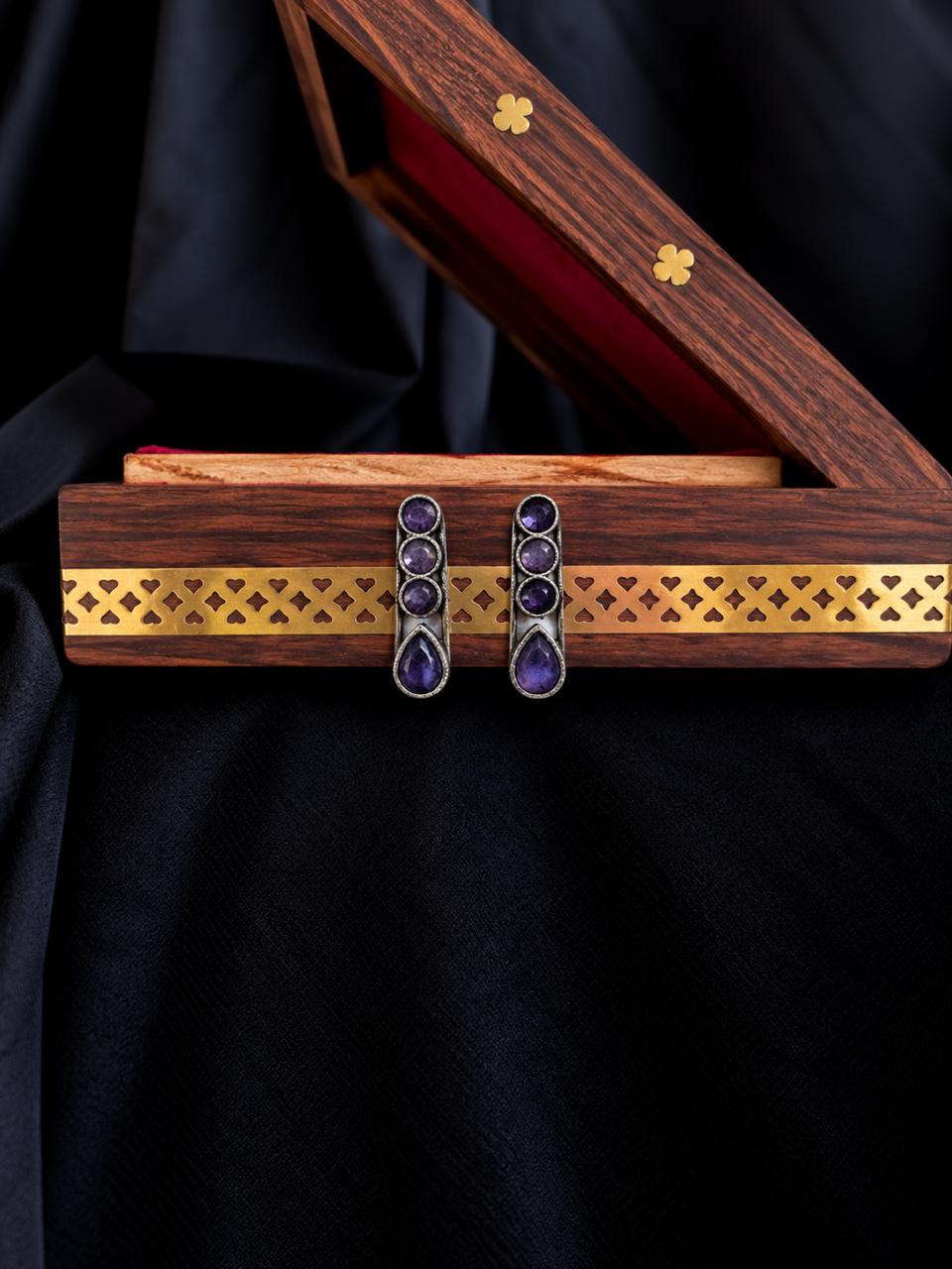 Monalisa Stone Geometrical Oxidized Earring