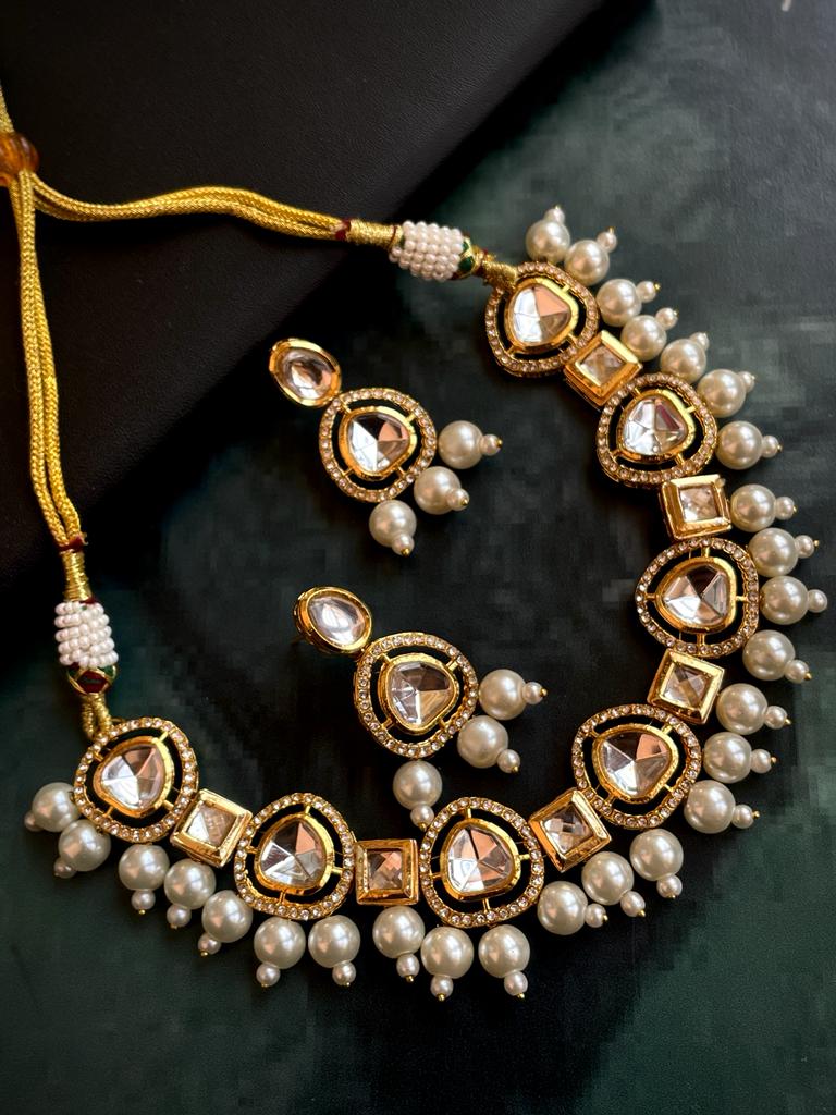 Kundan with natural stones Choker with earring set