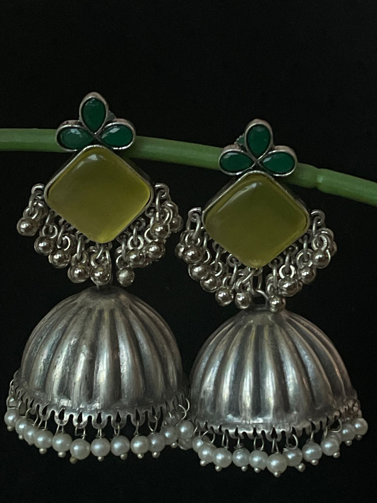 Monalisa Stone with beautiful Jhumka Earring