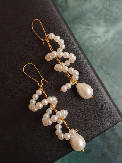 Sprial Shape of beads and Pearl Earring