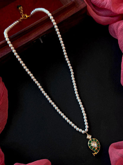 Pachi Kundan Pendant Beaded Mala Necklace