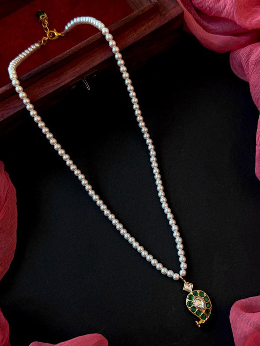 Pachi Kundan Pendant Beaded Mala Necklace