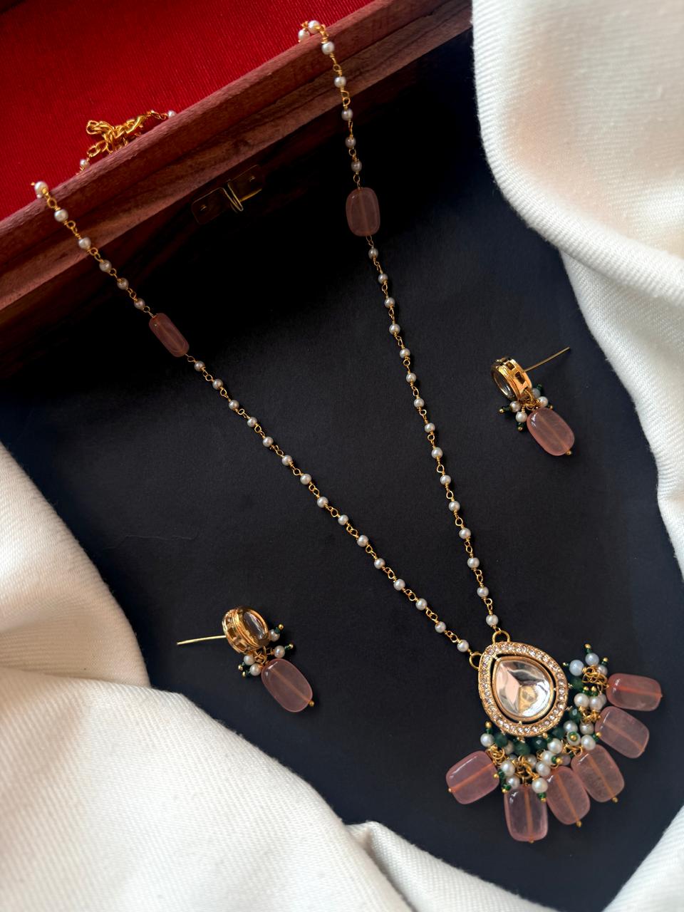 Kundan Beaded Pendant Chain Necklace with Earring set