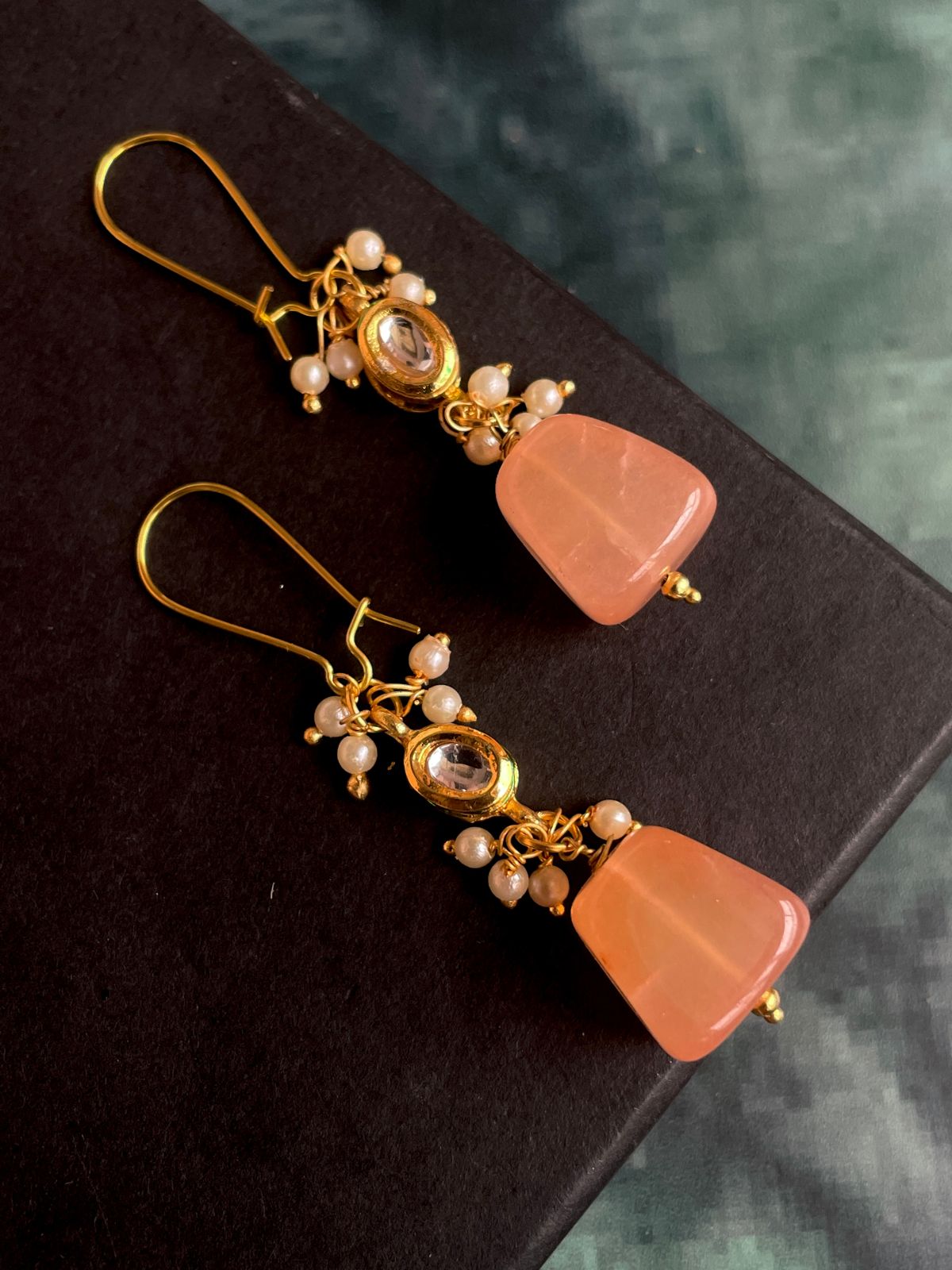 Fiber Beads with Kundan and Moti Earring