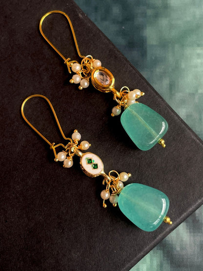 Fiber Beads with Kundan and Moti Earring