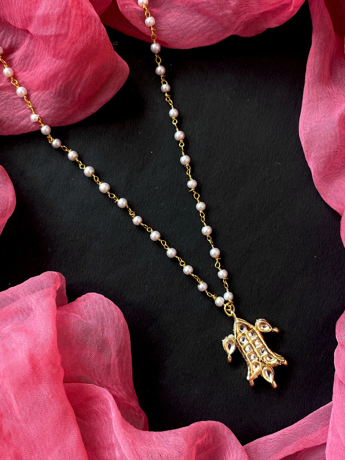 Kundan Pendant Beaded Chain Necklace