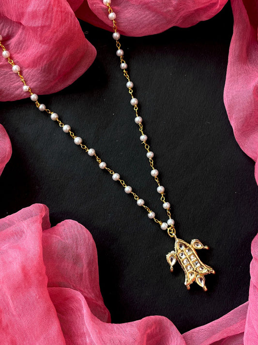 Kundan Pendant Beaded Chain Necklace