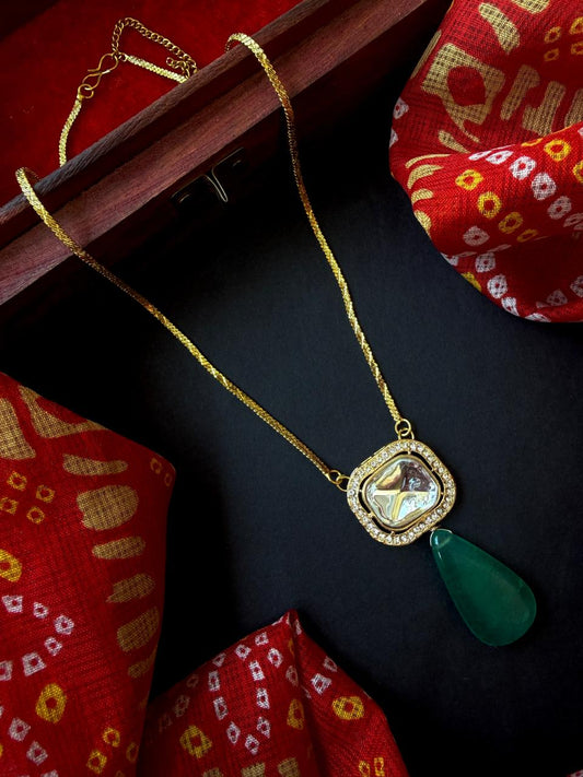 Kundan with Natural Stone PendantChain Necklace