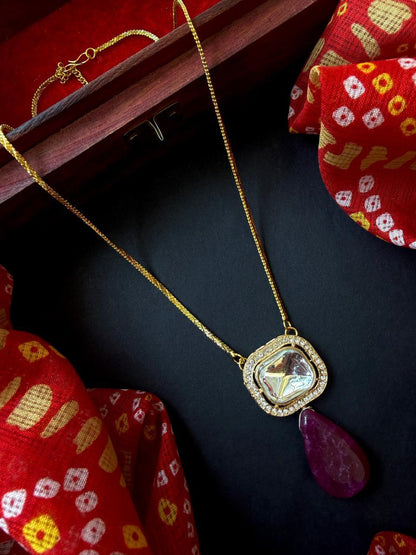 Kundan with Natural Stone PendantChain Necklace