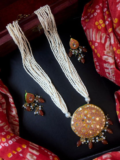 Lakh Beaded Pendant Necklace with Lakh Earring Set