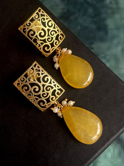 Earring with Monalisa Stone and Square Designer Top