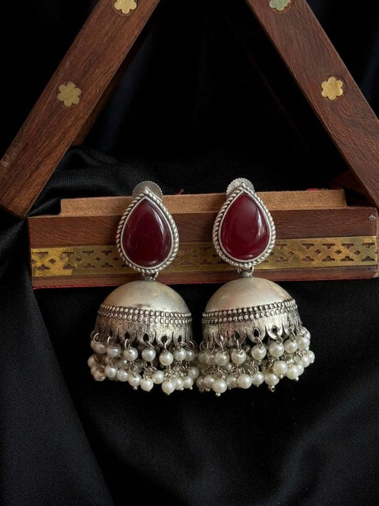 Monalisa Stone Top with Silver Replica Jhumki Earring
