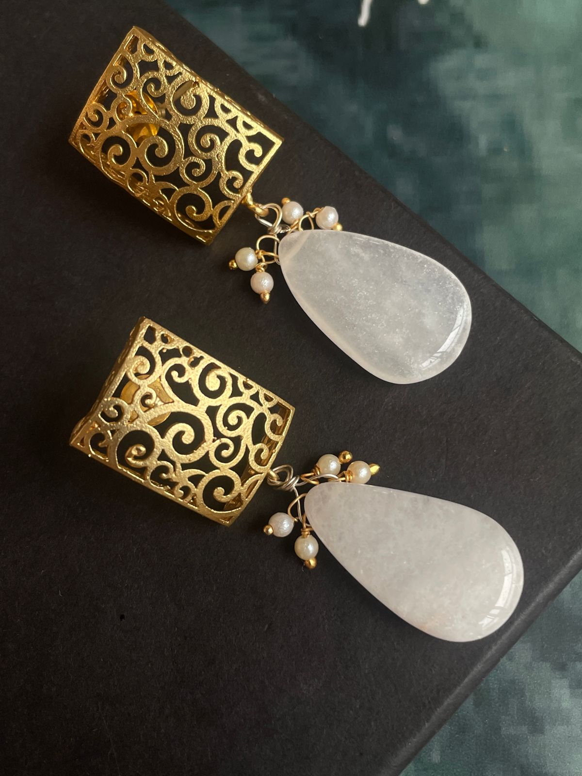 Earring with Monalisa Stone and Square Designer Top